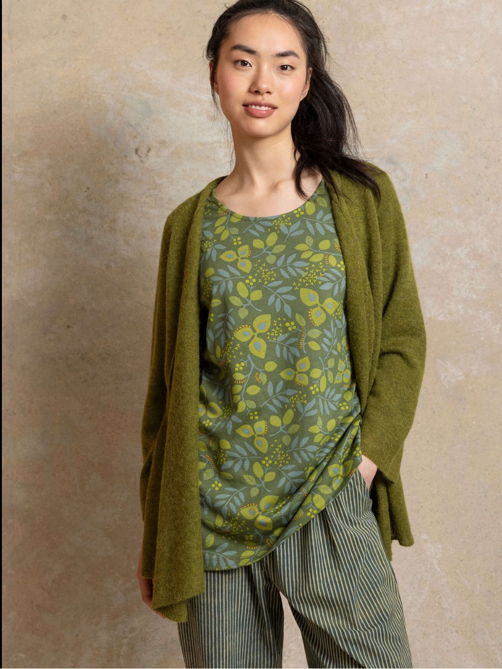 Gudrun Sjoden Ophelia olive green scoop neck top
